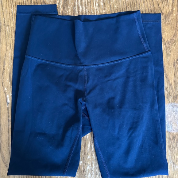 Navy Blue Lululemon Wunder Under 25” Leggings - Picture 1 of 3